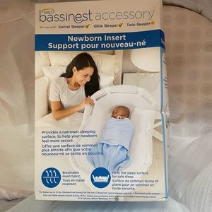 360 halo bassinest newborn insert , sheet & mattress protector